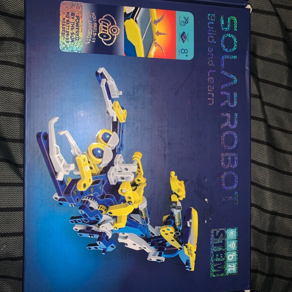 Stem solar robot